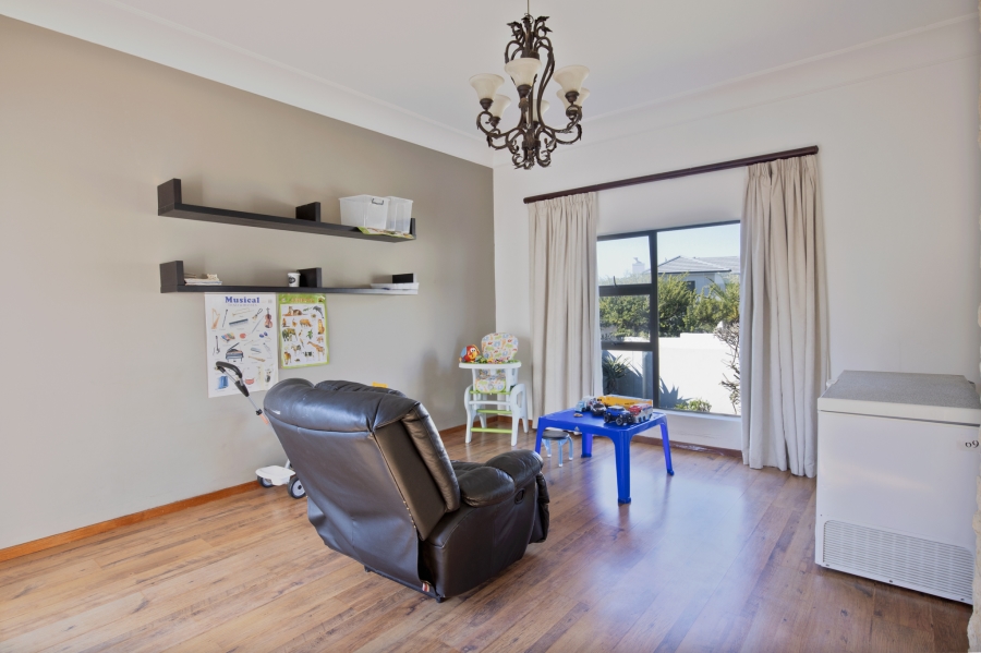 5 Bedroom Property for Sale in Big Bay Western Cape